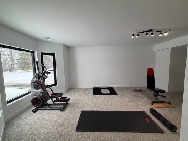 9605 S Muirfield Drive, Lakewood, IL 60014