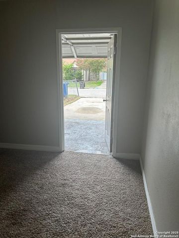 4024 Comanche Sunrise, San Antonio, TX 78244