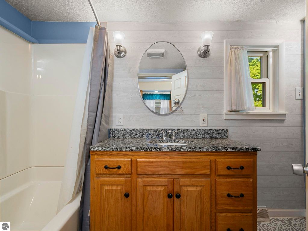 Image 21 of property listing at 111 W Fourteenth Street, Traverse City, MI 49684