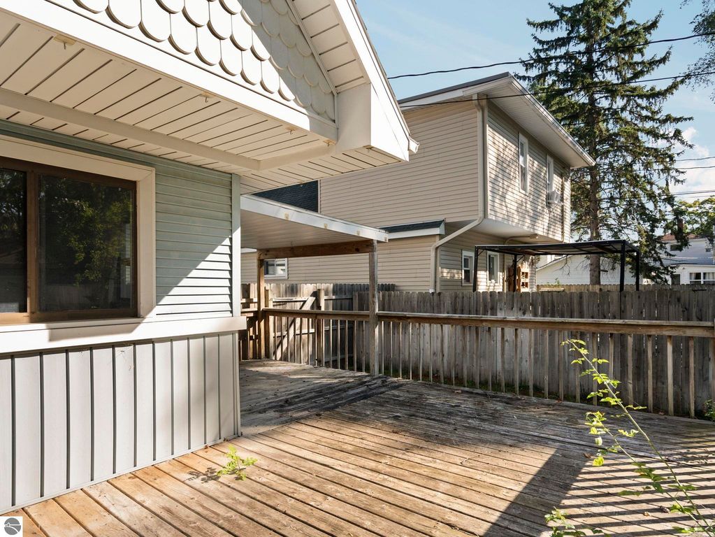 Image 23 of property listing at 111 W Fourteenth Street, Traverse City, MI 49684