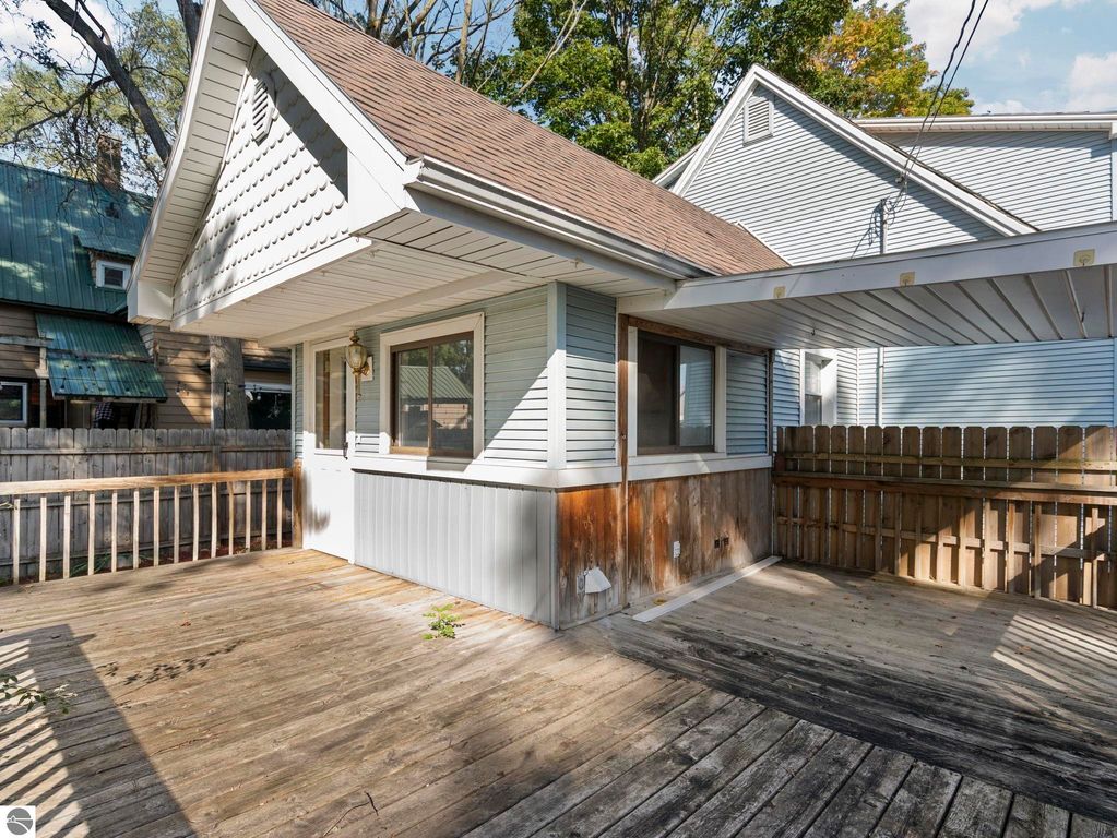 Image 24 of property listing at 111 W Fourteenth Street, Traverse City, MI 49684