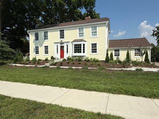 45800 W Ann Arbor Trail Trail, Plymouth, MI 48170