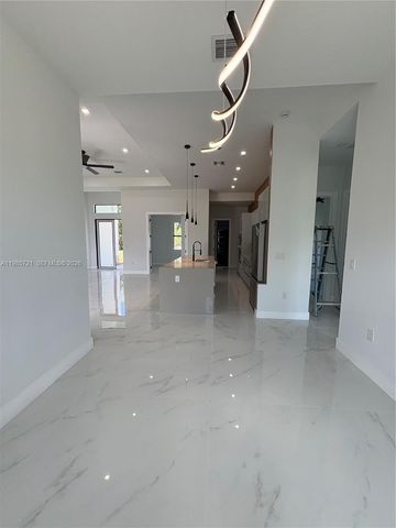 6186 N Everglades blvd, Naples, FL 34120