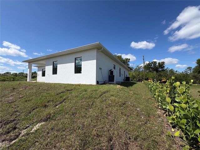 6186 N Everglades blvd, Naples, FL 34120