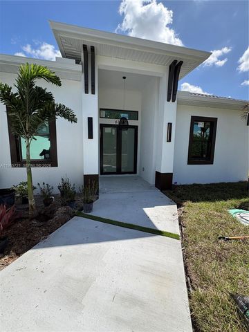 6186 N Everglades blvd, Naples, FL 34120
