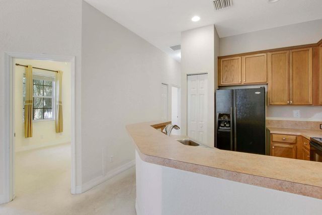 4921 Bonsai Circle 201, Palm Beach Gardens, FL 33418