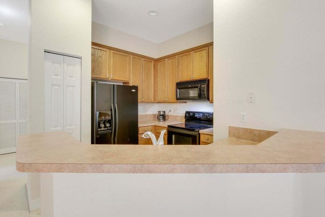 4921 Bonsai Circle 201, Palm Beach Gardens, FL 33418