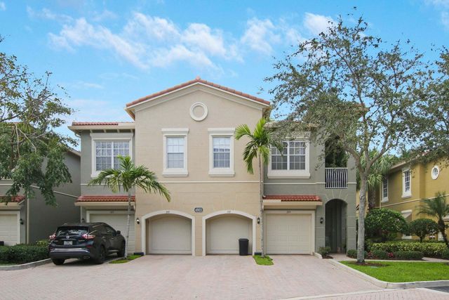 4921 Bonsai Circle 201, Palm Beach Gardens, FL 33418