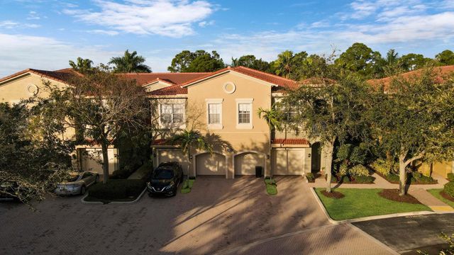 4921 Bonsai Circle 201, Palm Beach Gardens, FL 33418
