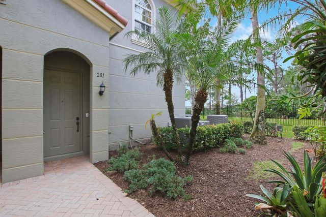 4921 Bonsai Circle 201, Palm Beach Gardens, FL 33418