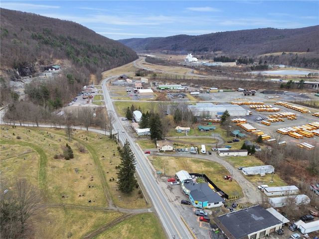 38 Oak Street, Deposit, NY 13754