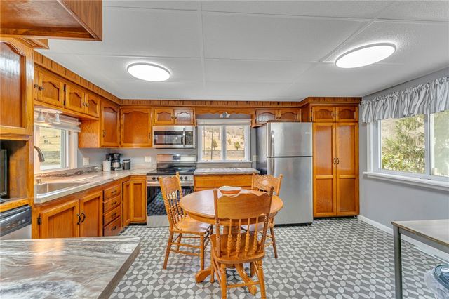 38 Oak Street, Deposit, NY 13754