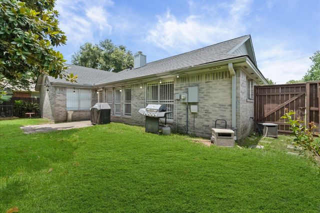 2506 Wolf Creek Pass, Houston, TX 77067