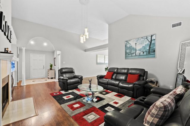 2506 Wolf Creek Pass, Houston, TX 77067