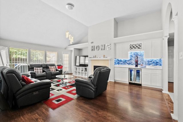 2506 Wolf Creek Pass, Houston, TX 77067