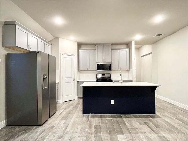 6004 Horsetail Drive, Mckinney, TX 75071