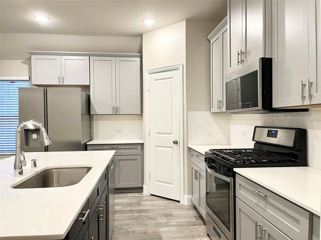 6004 Horsetail Drive, Mckinney, TX 75071