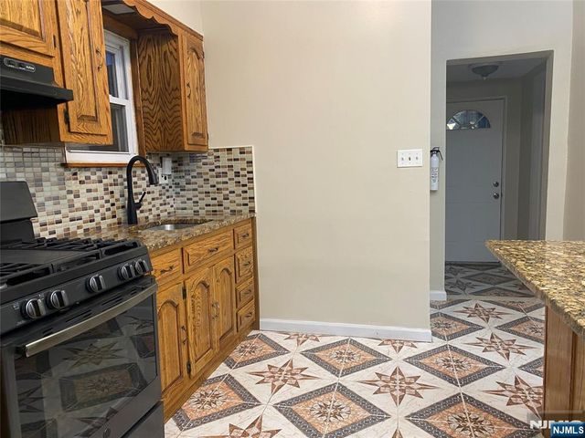 237 Jersey Avenue 1, Cliffside Park, NJ 07010