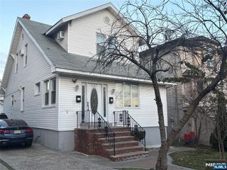 237 Jersey Avenue 1, Cliffside Park, NJ 07010