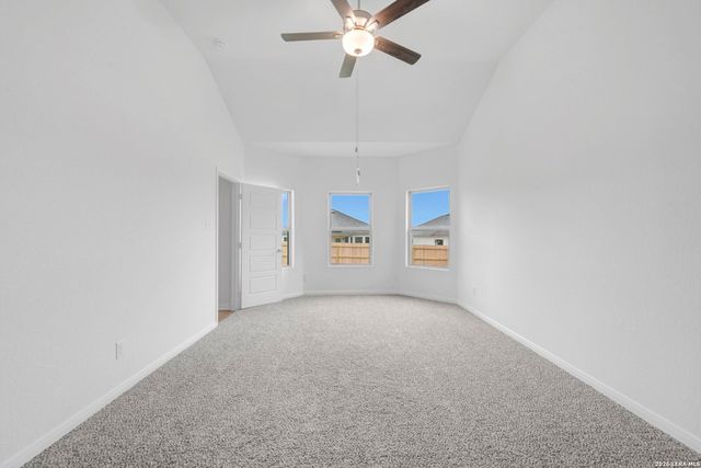 1025 Eagle Crossing, Seguin, TX 78155