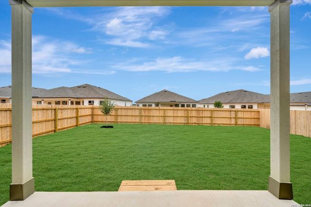 1025 Eagle Crossing, Seguin, TX 78155