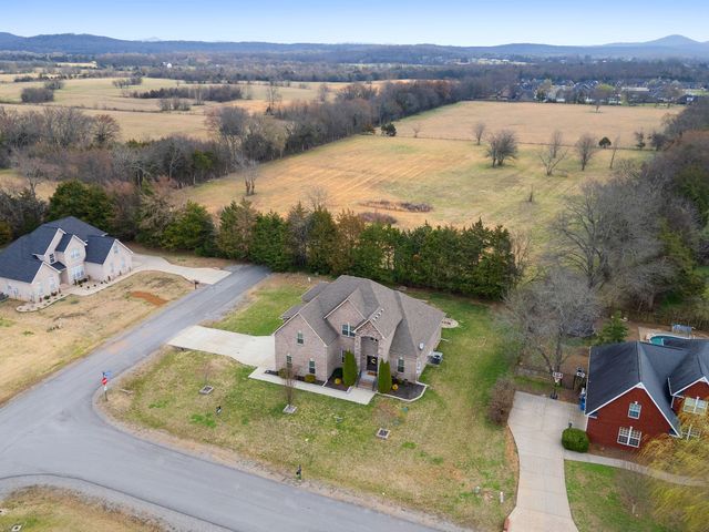 4424 Thoroughbred Ln, Murfreesboro, TN 37127