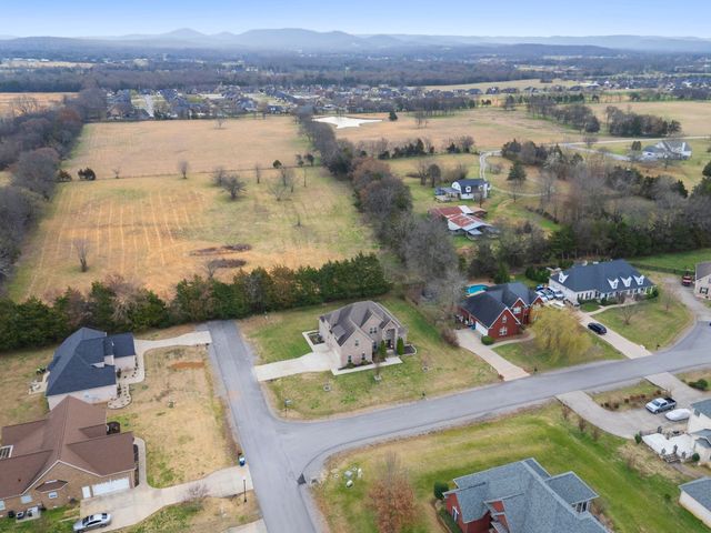 4424 Thoroughbred Ln, Murfreesboro, TN 37127