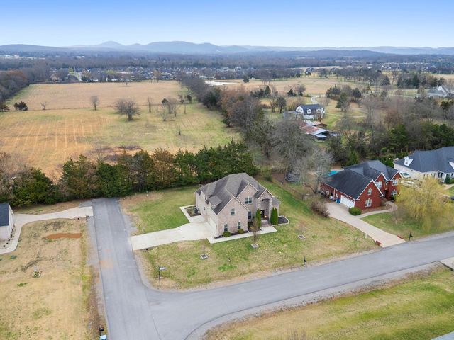 4424 Thoroughbred Ln, Murfreesboro, TN 37127