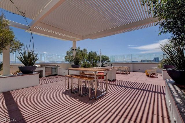 150 North LAS VEGAS Boulevard 2103, Las Vegas, NV 89101