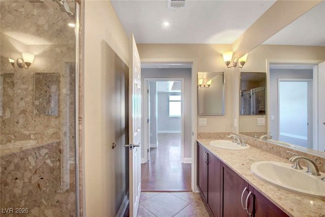 150 North LAS VEGAS Boulevard 2103, Las Vegas, NV 89101