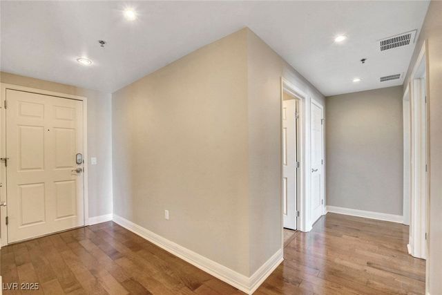 150 North LAS VEGAS Boulevard 2103, Las Vegas, NV 89101