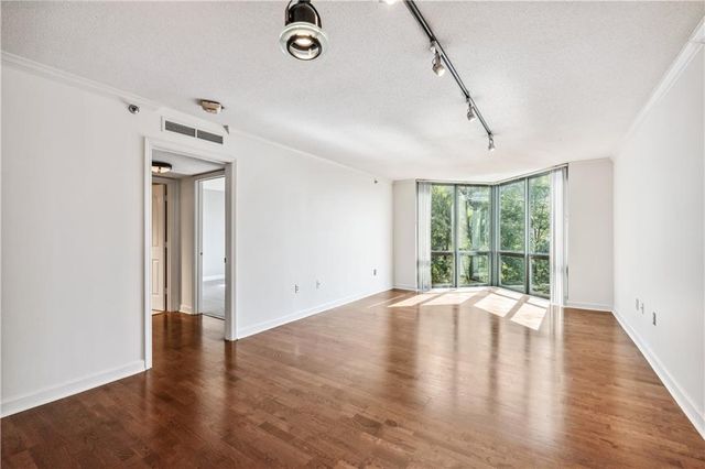 2870 Pharr Court South NW 607, Atlanta, GA 30305