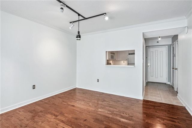 2870 Pharr Court South NW 607, Atlanta, GA 30305