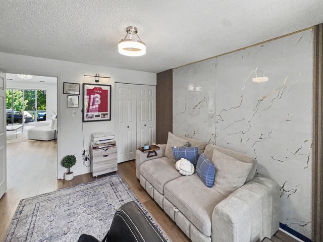 13455 S Westview Drive 4, Palos Heights, IL 60463