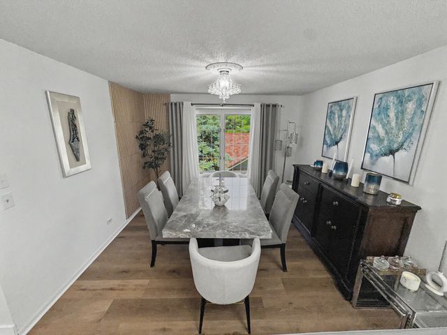 13455 S Westview Drive 4, Palos Heights, IL 60463