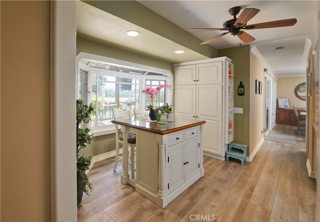25023 1/2 Everett, Newhall, CA 91321