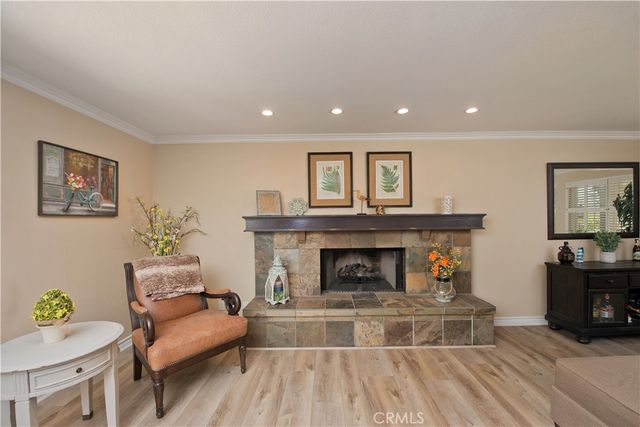 25023 1/2 Everett, Newhall, CA 91321
