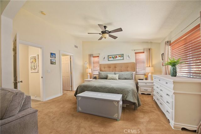 25023 1/2 Everett, Newhall, CA 91321