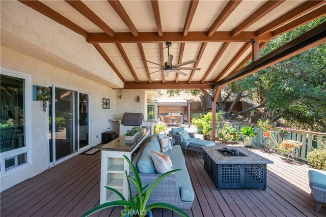 25023 1/2 Everett, Newhall, CA 91321
