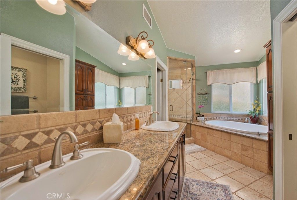 Image 24 of property listing at 25023 1/2 Everett, Newhall, CA 91321