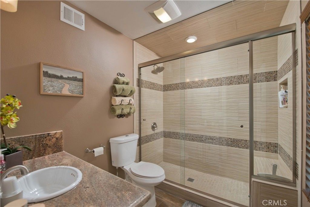 Image 27 of property listing at 25023 1/2 Everett, Newhall, CA 91321