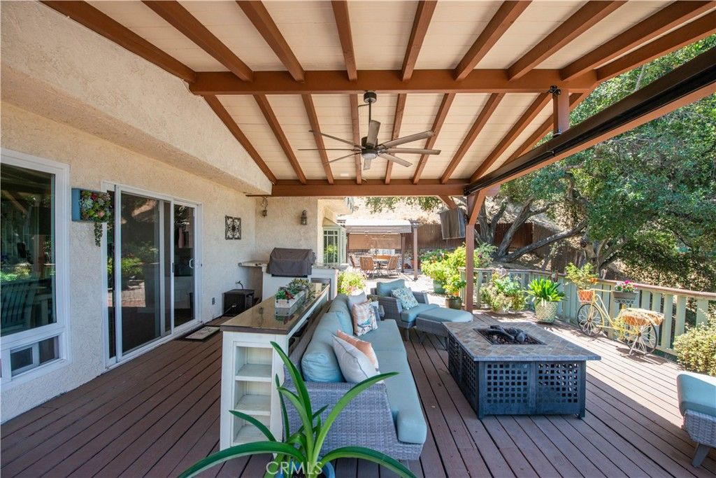 Image 32 of property listing at 25023 1/2 Everett, Newhall, CA 91321