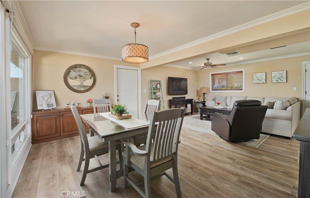 Image 7 of property listing at 25023 1/2 Everett, Newhall, CA 91321