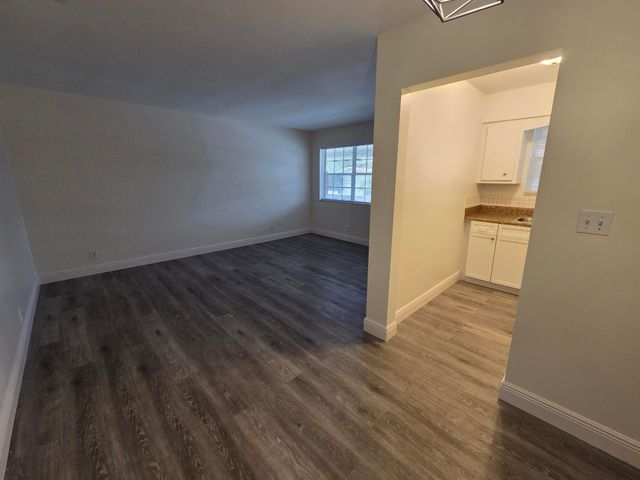 1810 NE 56th Street 5, Fort Lauderdale, FL 33308