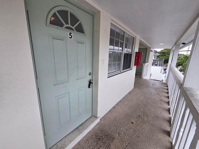 1810 NE 56th Street 5, Fort Lauderdale, FL 33308