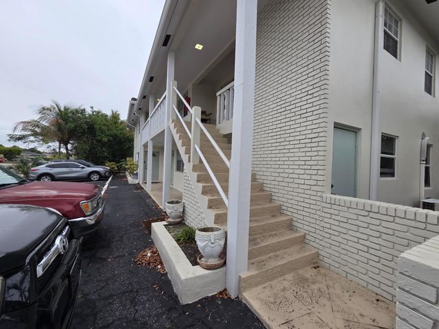 1810 NE 56th Street 5, Fort Lauderdale, FL 33308