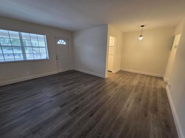 1810 NE 56th Street 5, Fort Lauderdale, FL 33308