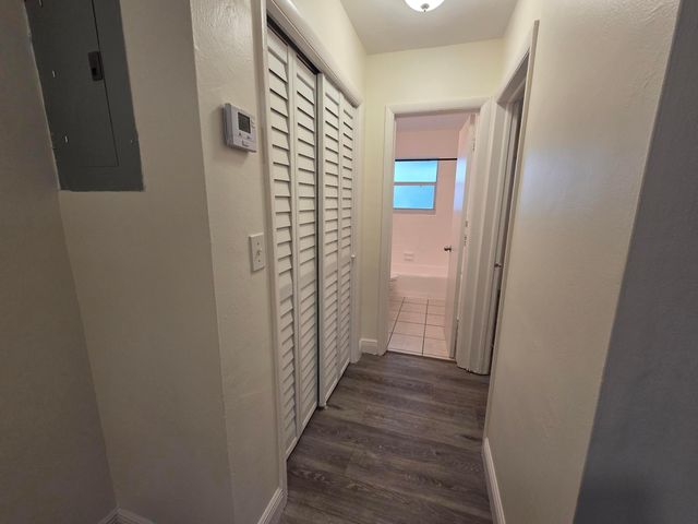 1810 NE 56th Street 5, Fort Lauderdale, FL 33308