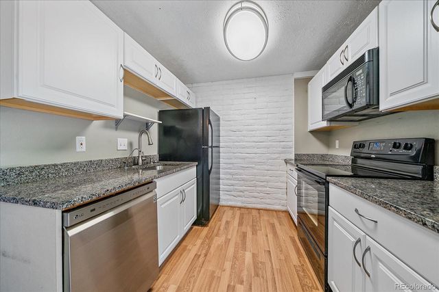 7404 S Zephyr Court, Littleton, CO 80128