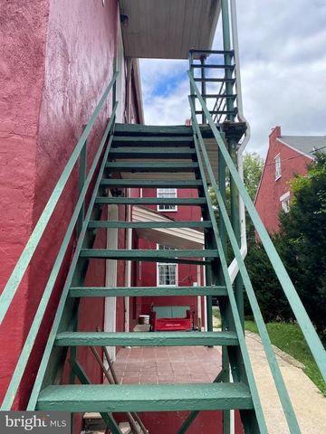 516 W WALNUT ST, Lancaster, PA 17603